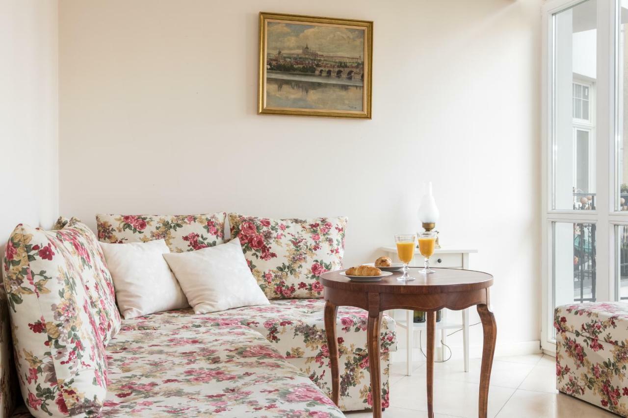 Cheerful Air Conditioned With Mezzanine And Parking - Old Town Apartment Krakau